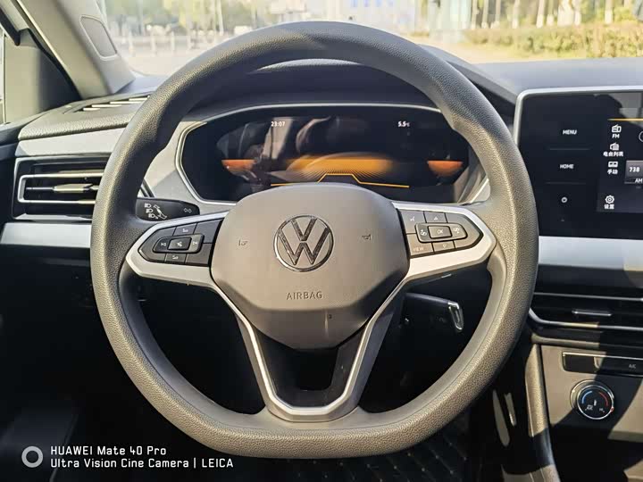Фото 9 - Volkswagen Lavida