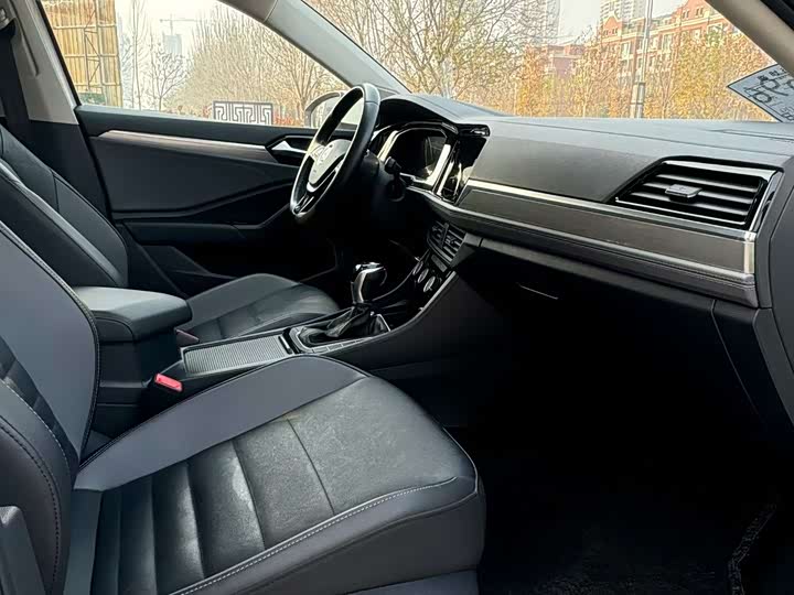 Фото 9 - Volkswagen Sagitar L