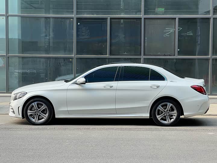 Фото 3 - Mercedes-Benz C-Class