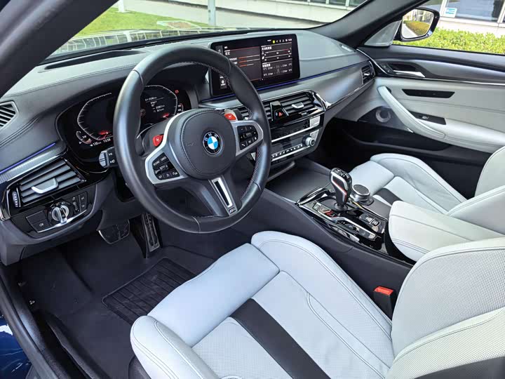 Фото 7 - BMW M5