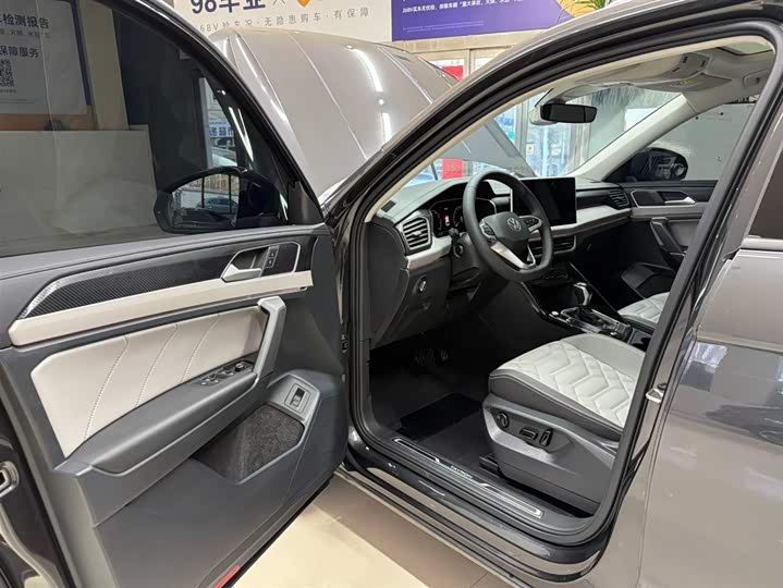 Фото 8 - Volkswagen Tayron