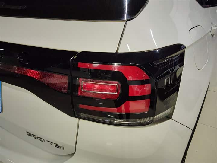 Фото 8 - Volkswagen Tacqua