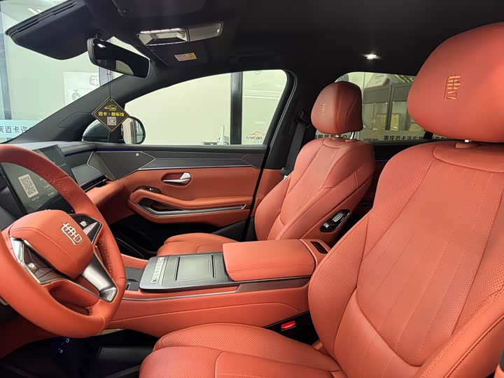 Фото 5 - BYD Tang L