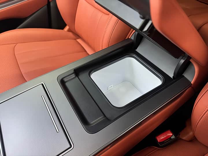 Фото 8 - BYD Tang L