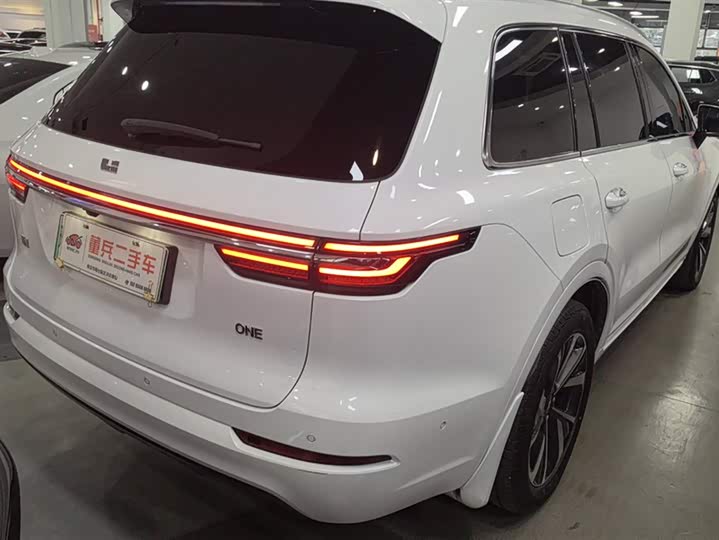 Фото 3 - LiXiang One