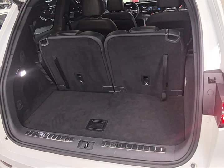 Фото 4 - LiXiang One