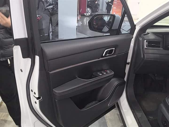 Фото 7 - LiXiang One