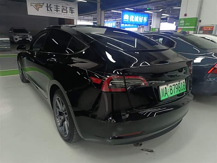 Фото 5 - Tesla Model 3