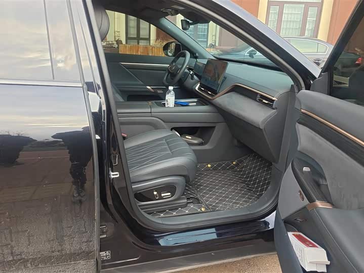 Фото 8 - Dongfeng Yipai eπ 008