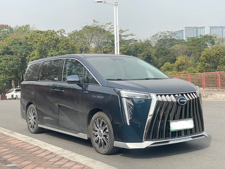 Фото 3 - GAC Trumpchi E9