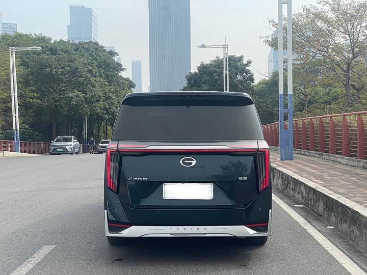 Фото 6 - GAC Trumpchi E9