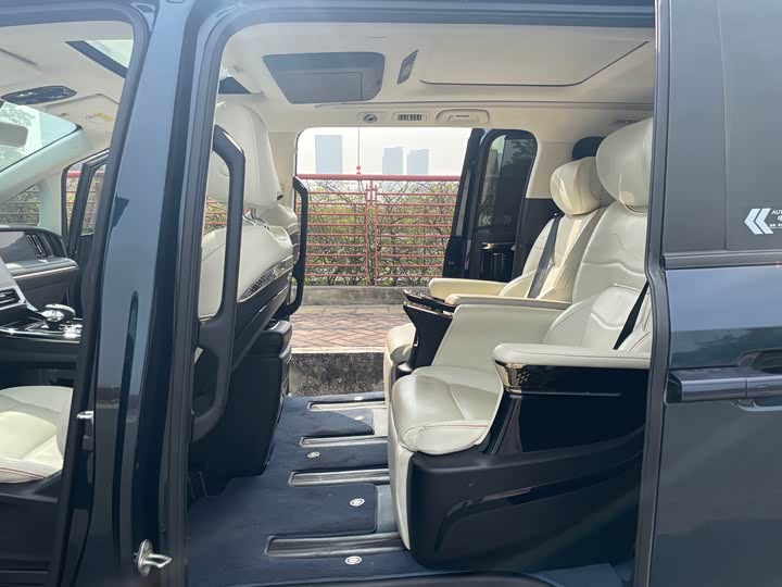 Фото 9 - GAC Trumpchi E9