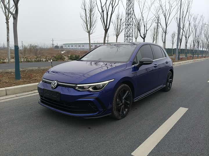 Фото 1 - Volkswagen Golf