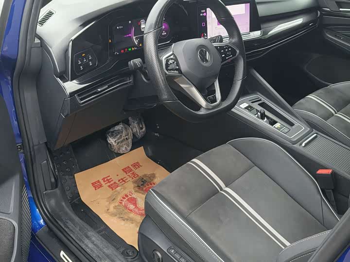 Фото 4 - Volkswagen Golf