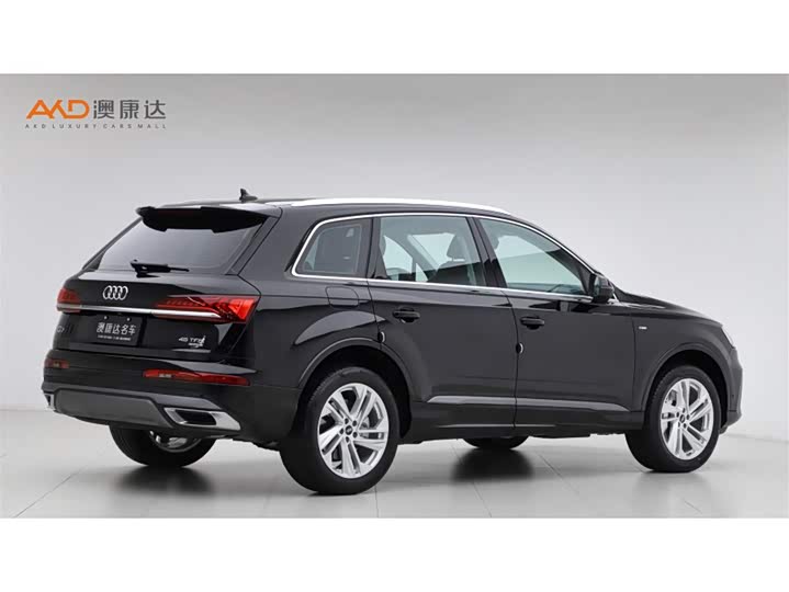 Фото 3 - Audi Q7