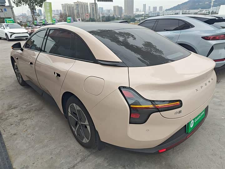 Фото 5 - XPeng Mona M03