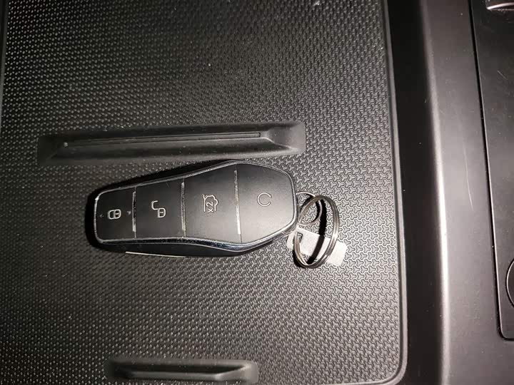 Фото 9 - BYD Qin Plus