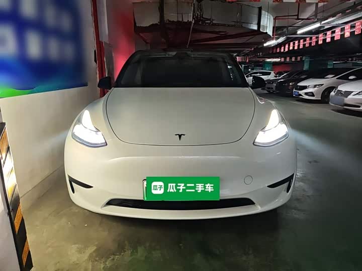 Фото 3 - Tesla Model Y