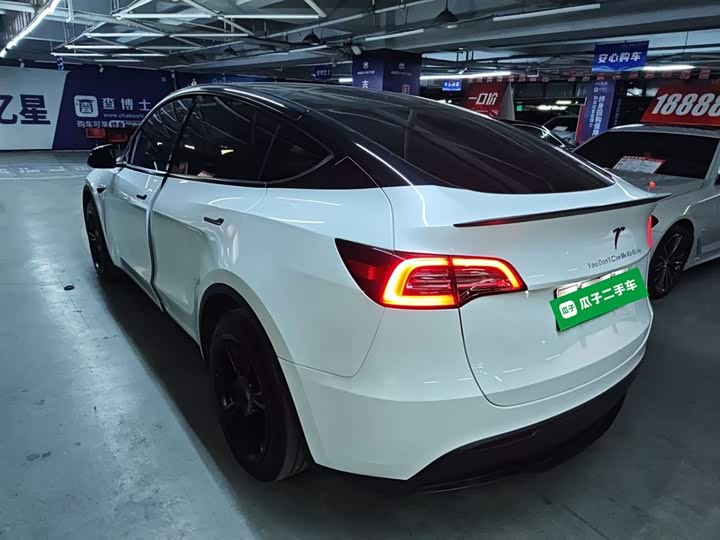 Фото 5 - Tesla Model Y