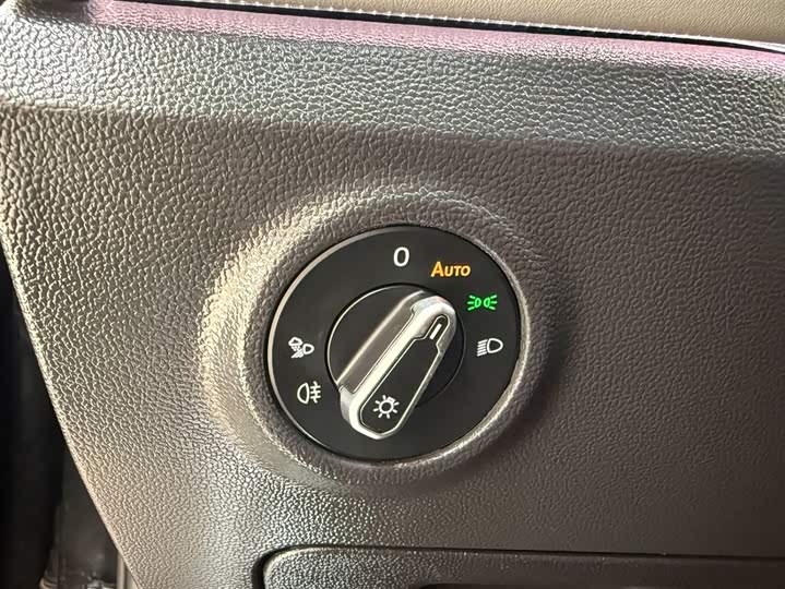 Фото 9 - Volkswagen Tayron