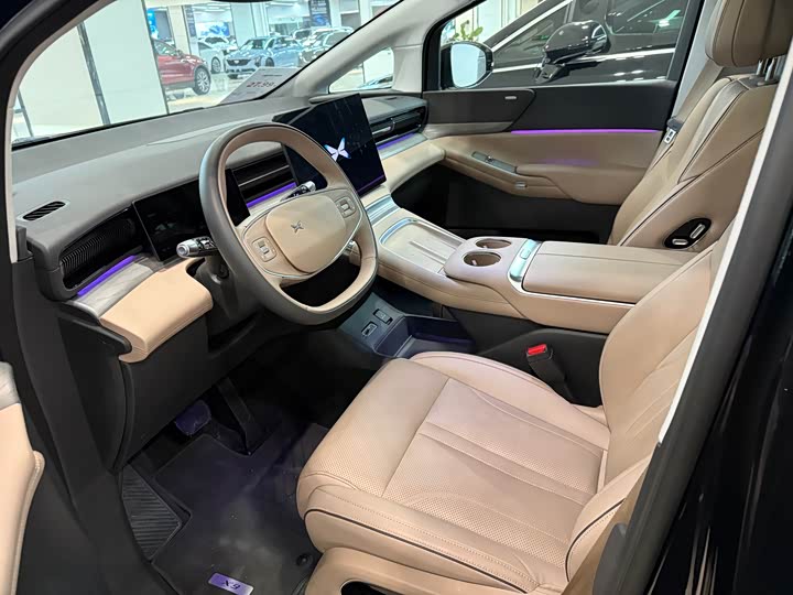 Фото 7 - XPeng X9