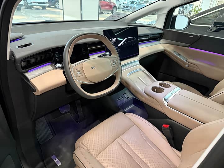 Фото 8 - XPeng X9