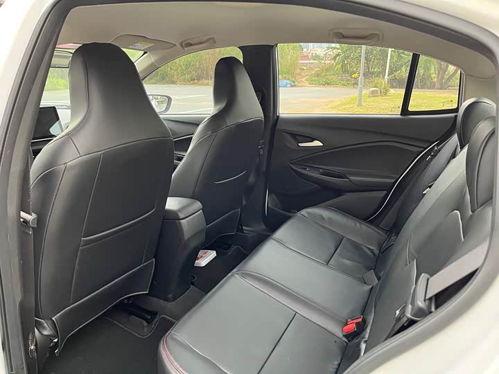 Фото 5 - Chevrolet Onix (Cavalier)