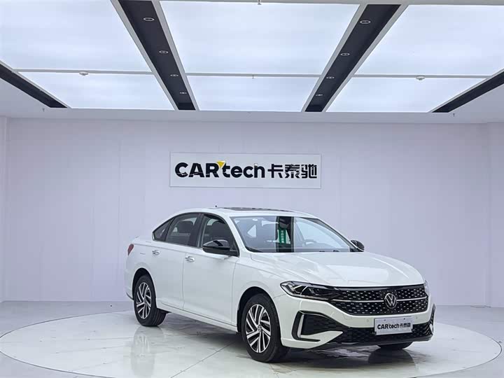 Фото 7 - Volkswagen Lavida