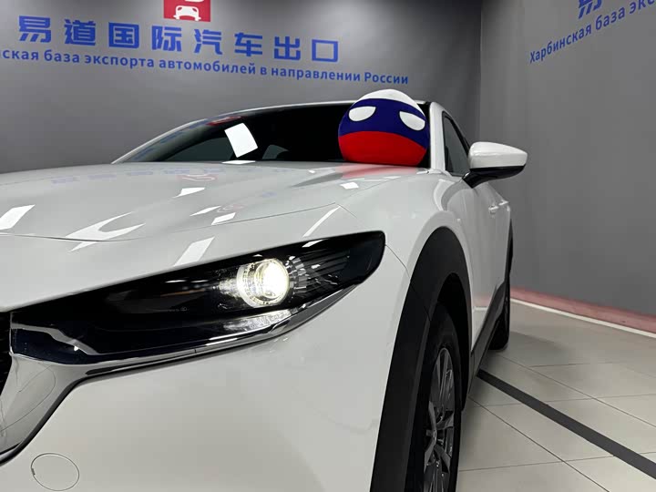 Фото 4 - Mazda CX-30