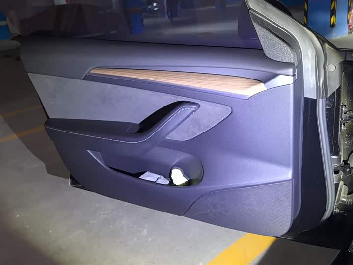 Фото 7 - Tesla Model 3