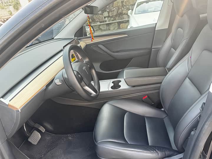 Фото 5 - Tesla Model Y