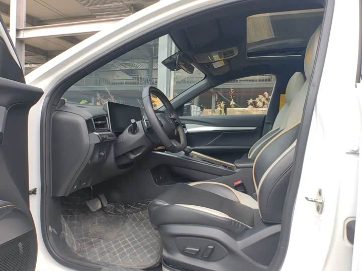 Фото 4 - MG Motor 5 Scorpio