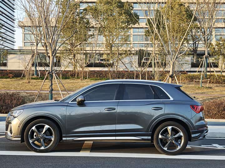 Фото 3 - Audi Q3