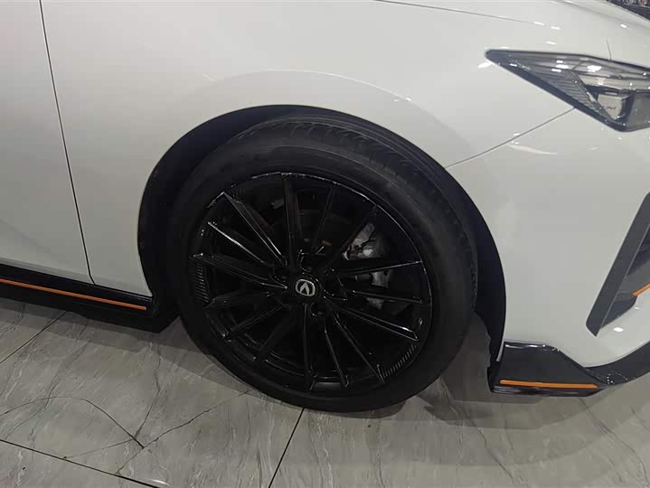 Фото 6 - Changan UNI-V