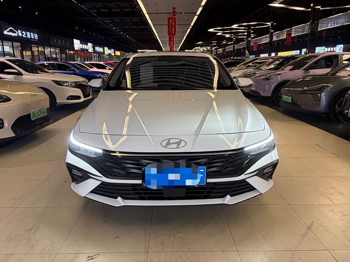 Фото 1 - Hyundai Elantra N line