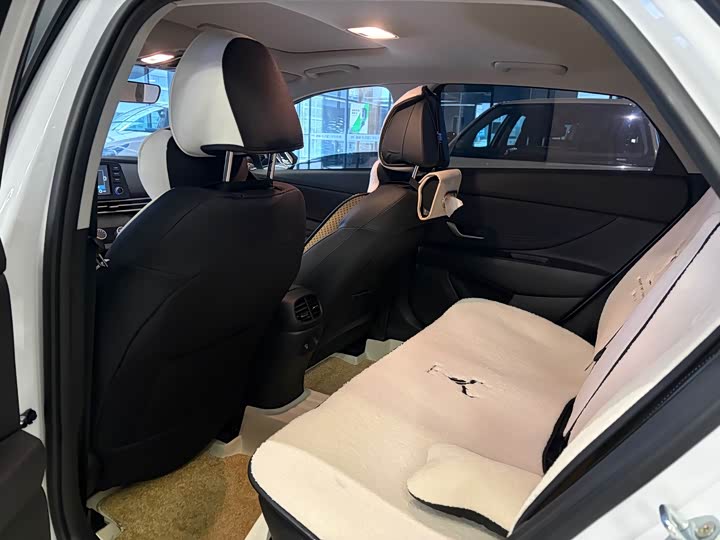 Фото 4 - Hyundai Elantra N line