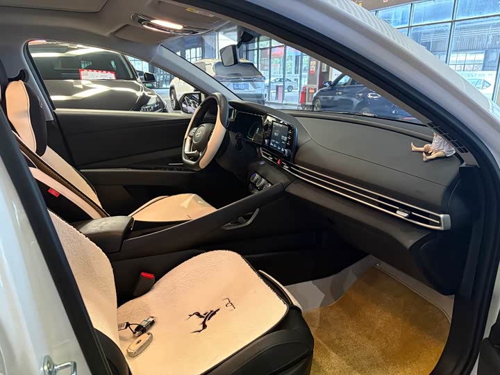 Фото 6 - Hyundai Elantra N line