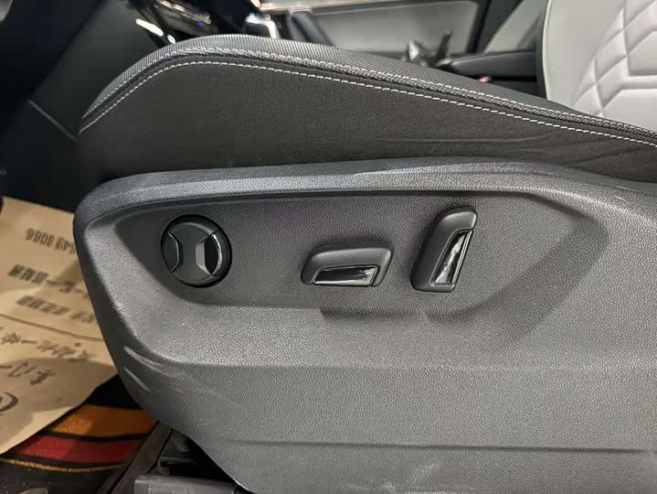 Фото 8 - Volkswagen Tayron