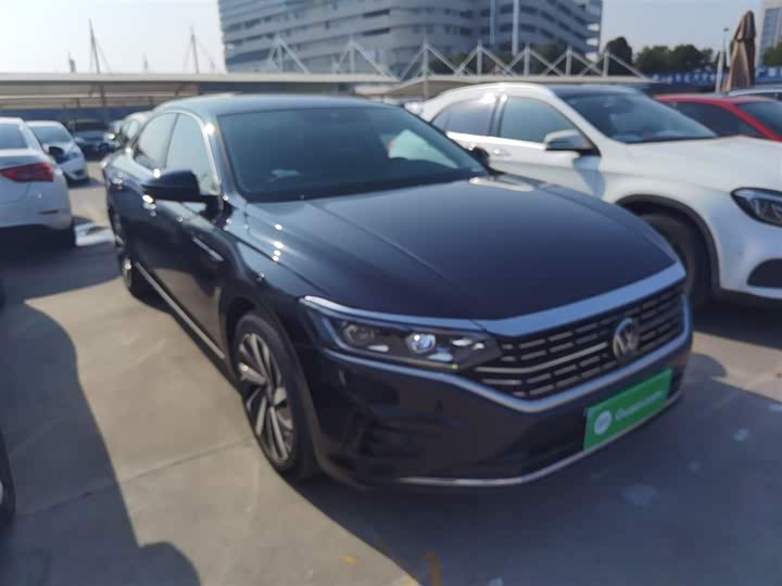 Фото 4 - Volkswagen Passat