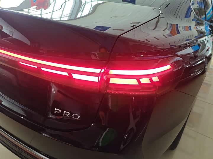 Фото 8 - Volkswagen Passat