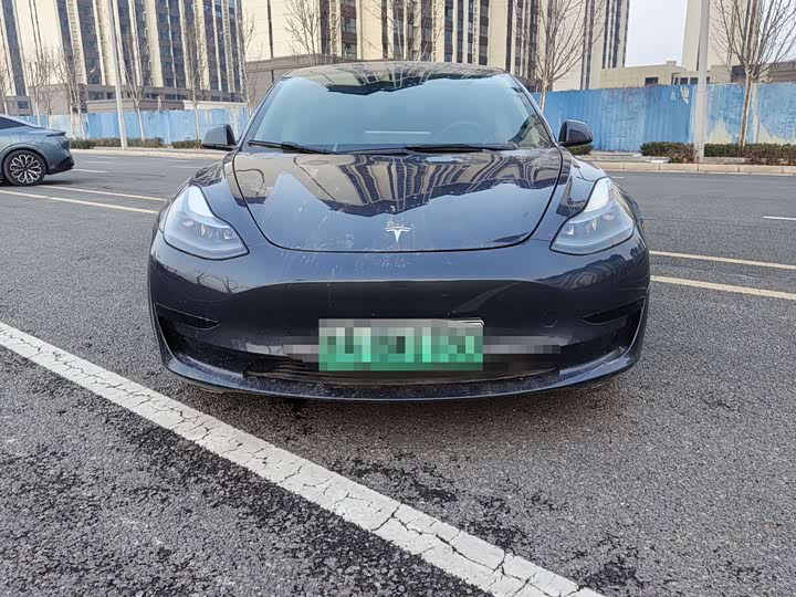 Фото 2 - Tesla Model 3