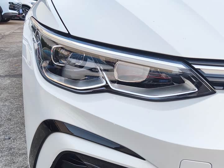 Фото 4 - Volkswagen Golf