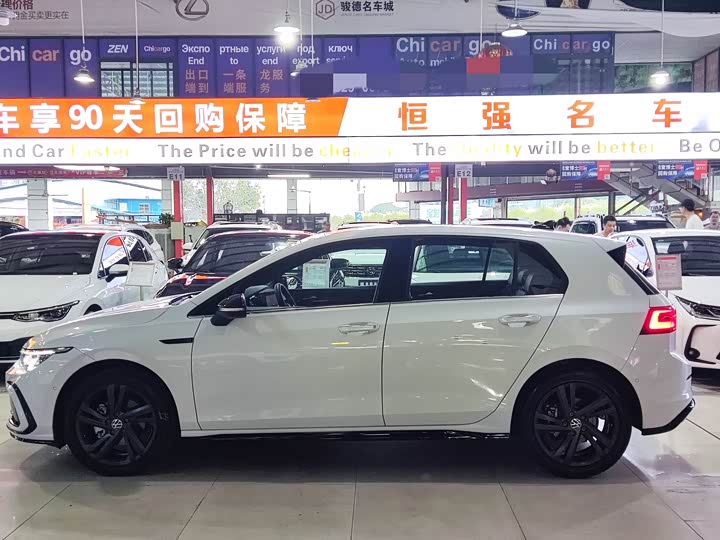 Фото 9 - Volkswagen Golf