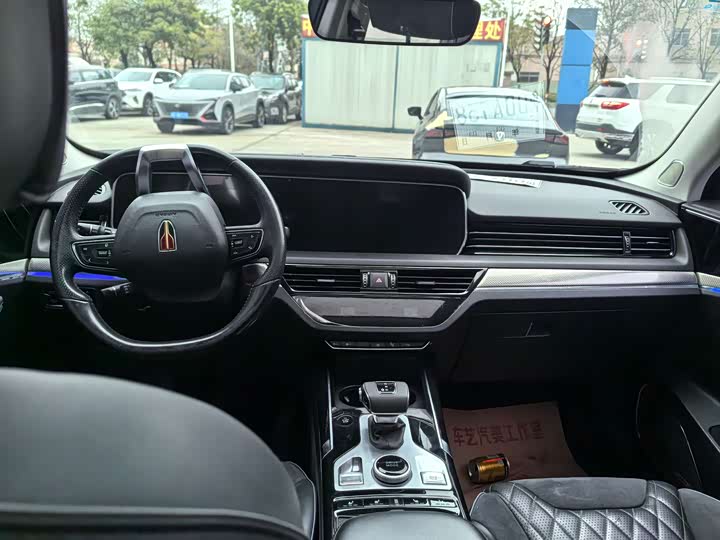 Фото 9 - Hongqi H5