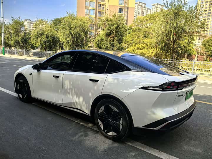 Фото 4 - Changan Deepal SL03