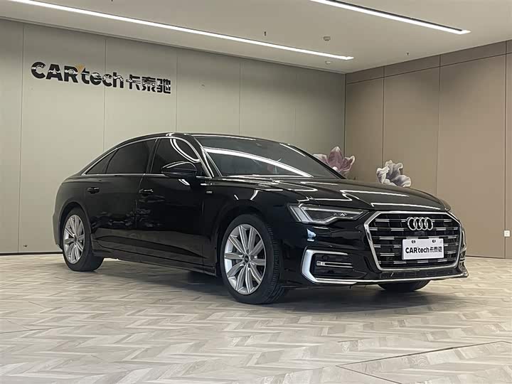 Фото 2 - Audi A6L