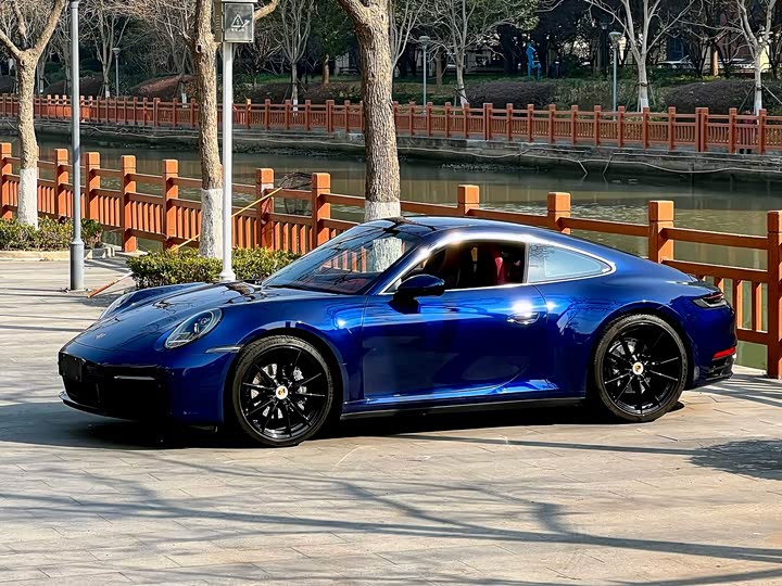 Фото 3 - Porsche 911