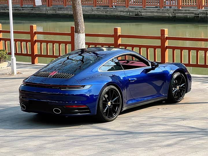 Фото 7 - Porsche 911