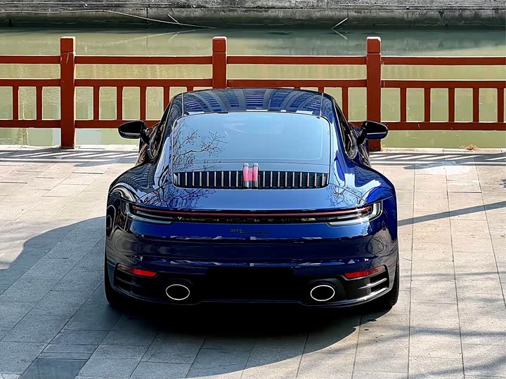 Фото 8 - Porsche 911