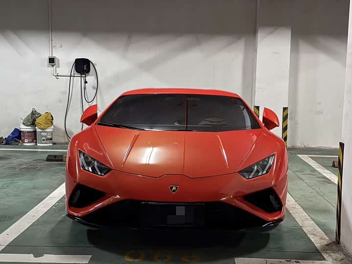 Фото 1 - Lamborghini Huracán
